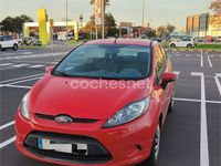 Usado Ford Fiesta Trend 82 CV (60 kW) 2011 Rojo Berlina