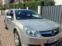 Usado Opel Vectra Essentia 100 CV (73 kW) 2007 Beige Berlina