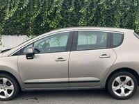 Usado Peugeot 3008 Premium 109 CV (80 kW) 2009 Beige Monovolumen