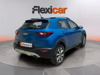 Usado Kia Stonic 101 CV (74 kW) 2023 Azul SUV