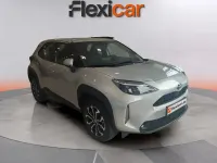 Usado Toyota Yaris Active 116 CV (85 kW) 2024 Gris Utilitario