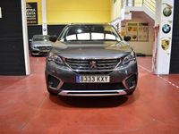 Usado Peugeot 5008 Allure 130 CV (95 kW) 2019 Gris / plata SUV