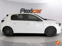 Usado Peugeot 208 Active 100 CV (73 kW) 2023 Blanco Utilitario