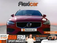 Begagnad Volvo V60 Momentum 163 HK (119 kW) 2021 Röd Kombi