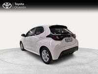 Usado Toyota Yaris Hybrid Business Edition 116 CV (85 kW) 2022 Blanco Utilitario