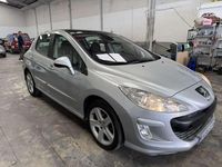 Usado Peugeot 308 109 CV (80 kW) 2008 Plateado Utilitario