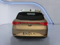 Usado Seat Leon Style 115 CV (84 kW) 2022 Gris / plata Familiar