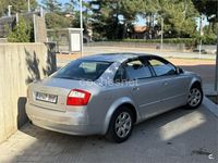 Usado Audi A4 130 CV (95 kW) 2001 Gris / plata Berlina
