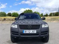 Usado VW Touareg 225 CV (165 kW) 2006 Gris / plata SUV