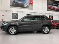 Usado VW Tiguan 140 CV (102 kW) 2009 Gris SUV