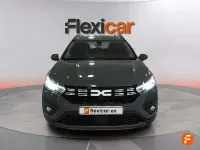 Usado Dacia Jogger Essentiel 100 CV (73 kW) 2023 Verde Monovolumen