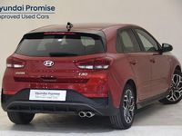 Usado Hyundai i30 N Line 100 CV (73 kW) 2025 Rojo Berlina