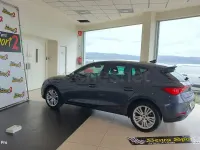 Usado Seat Leon Style 110 CV (80 kW) 2021 Gris / plata Berlina
