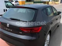 Usado Seat Leon Style Plus 110 CV (80 kW) 2018 Negro Berlina