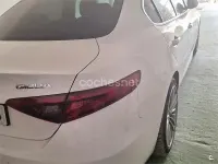 Usado Alfa Romeo Giulia Super 180 CV (132 kW) 2018 Blanco Berlina