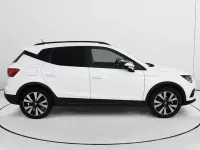 Usado Seat Arona Ecomotive 110 CV (80 kW) 2021 Blanco SUV