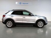 Usado VW T-Roc Life 110 CV (80 kW) 2024 Plateado SUV