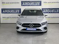 Usado Mercedes A200 163 CV (119 kW) 2023 Plateado Utilitario