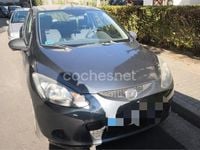 Usado Mazda 2 Active 75 CV (55 kW) 2009 Gris / plata Berlina