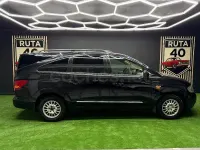 Usado SsangYong Rodius Limited 165 CV (121 kW) 2012 Negro Monovolumen