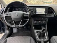 Usado Seat Leon Style 110 CV (80 kW) 2016 Gris Utilitario