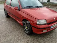 Usado Renault Clio R.S. 95 CV (69 kW) 1993 Rojo Utilitario