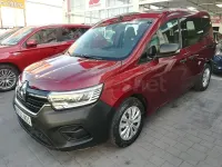 Usado Renault Kangoo 95 CV (69 kW) 2023 Granate Monovolumen