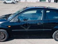 Usado Ford Fiesta Trend 80 CV (58 kW) 2004 Negro Utilitario