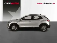 Usado Kia Stonic Active 79 CV (58 kW) 2025 Plateado SUV