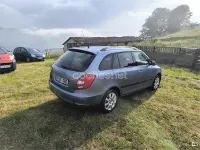 Usado Skoda Fabia Comfort 80 CV (58 kW) 2008 Azul Familiar
