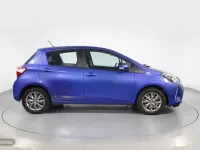 Usado Toyota Yaris Active 111 CV (81 kW) 2018 Azul Berlina