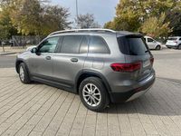 Usado Mercedes GLB180 120 CV (88 kW) 2023 Gris SUV