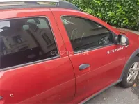 Usado Dacia Sandero Stepway 90 CV (66 kW) 2016 Rojo Berlina