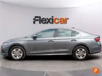 Usado Skoda Octavia Ambition 150 CV (110 kW) 2023 Gris Utilitario