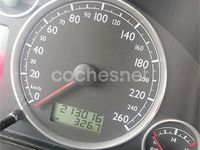 Usado Seat Alhambra 115 CV (84 kW) 2002 Gris / plata Monovolumen