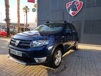 Usado Dacia Sandero Lauréate 90 HP (66 kW) 2016 Azul Citadino