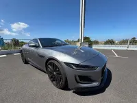 Usado Jaguar F-Type First Edition 450 CV (330 kW) 2022 Gris / plata Coupe