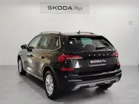 Usado Skoda Kamiq Selection 115 CV (84 kW) 2025 Negro SUV