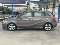Usado Mercedes B180 109 CV (80 kW) 2012 Beige Monovolumen