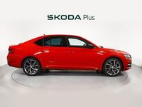 Usado Skoda Superb SportLine 218 CV (160 kW) 2024 Rojo