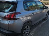 Usado Peugeot 2008 Active 100 CV (73 kW) 2016 Gris / plata SUV