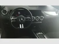 Usado Mercedes GLA200 163 CV (119 kW) 2024 Rojo SUV
