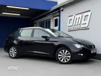Usado Seat Leon Style 115 CV (84 kW) 2017 Violeta / lila Familiar
