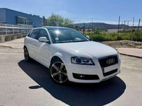 Usado Audi A3 Sportback Attraction 105 CV (77 kW) 2010 Blanco Utilitario
