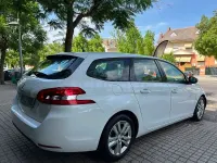 Usado Peugeot 308 SW Business-Line 120 CV (88 kW) 2014 Blanco Familiar