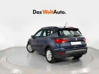 Usado Seat Arona Reference 95 CV (69 kW) 2022 Gris SUV