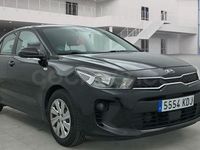 Usado Kia Rio 84 CV (61 kW) 2017 Negro Berlina