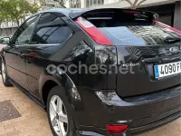 Begagnad Ford Focus Trend 100 HK (73 kW) 2006 Svart Sedan