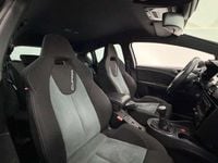 Usado Seat Leon CUPRA 241 CV (177 kW) 2008 Negro Utilitario