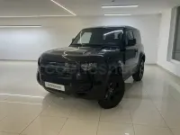 Usado Land Rover Defender SE 249 CV (183 kW) 2024 Negro SUV